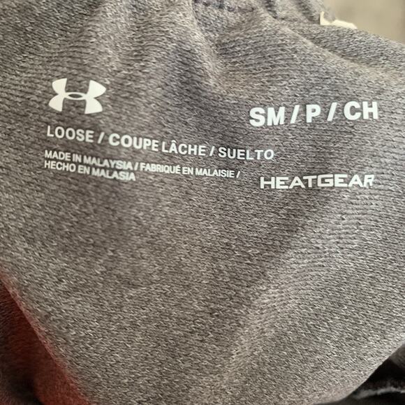 Under Armour Shorts Womens Small Neon Loose Heatgear Spell Out Pockets Running - Picture 5 of 6